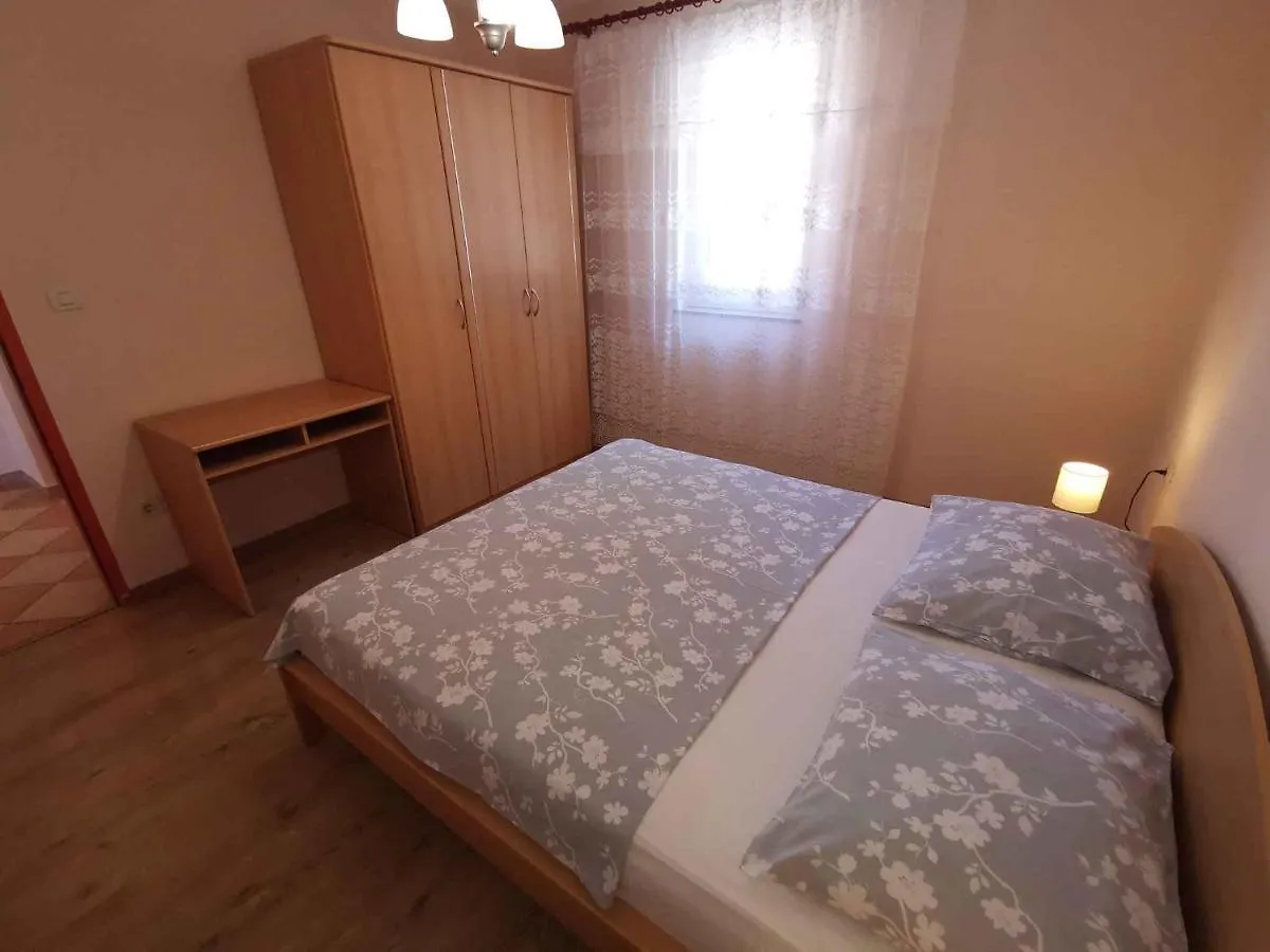 Apartment In Crikvenica 5508
