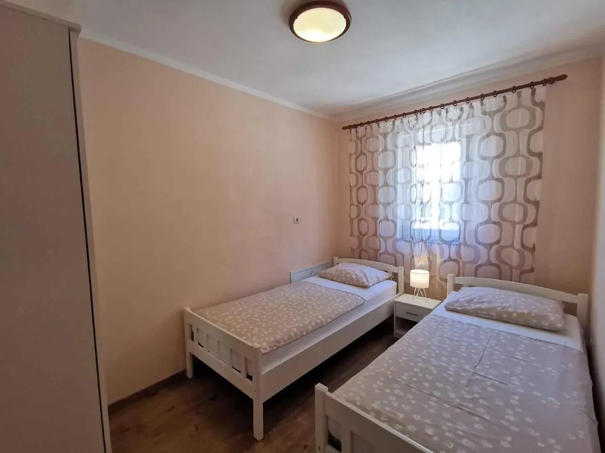 Apartment In Crikvenica 5508