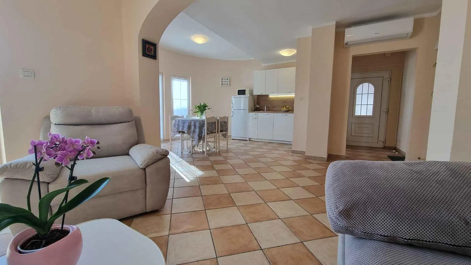 Apartment In Crikvenica 5508
